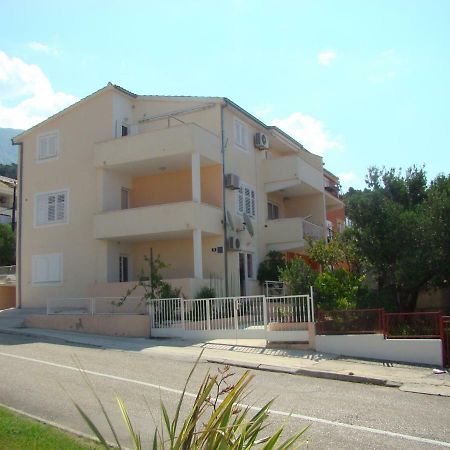 Apartments Ada Tučepi Exterior foto