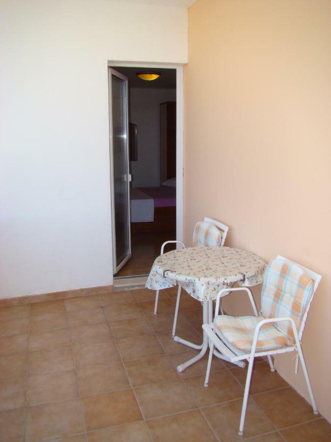 Apartments Ada Tučepi Exterior foto